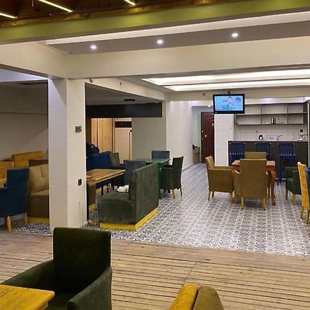 Pars Motel Едремит Екстериор снимка